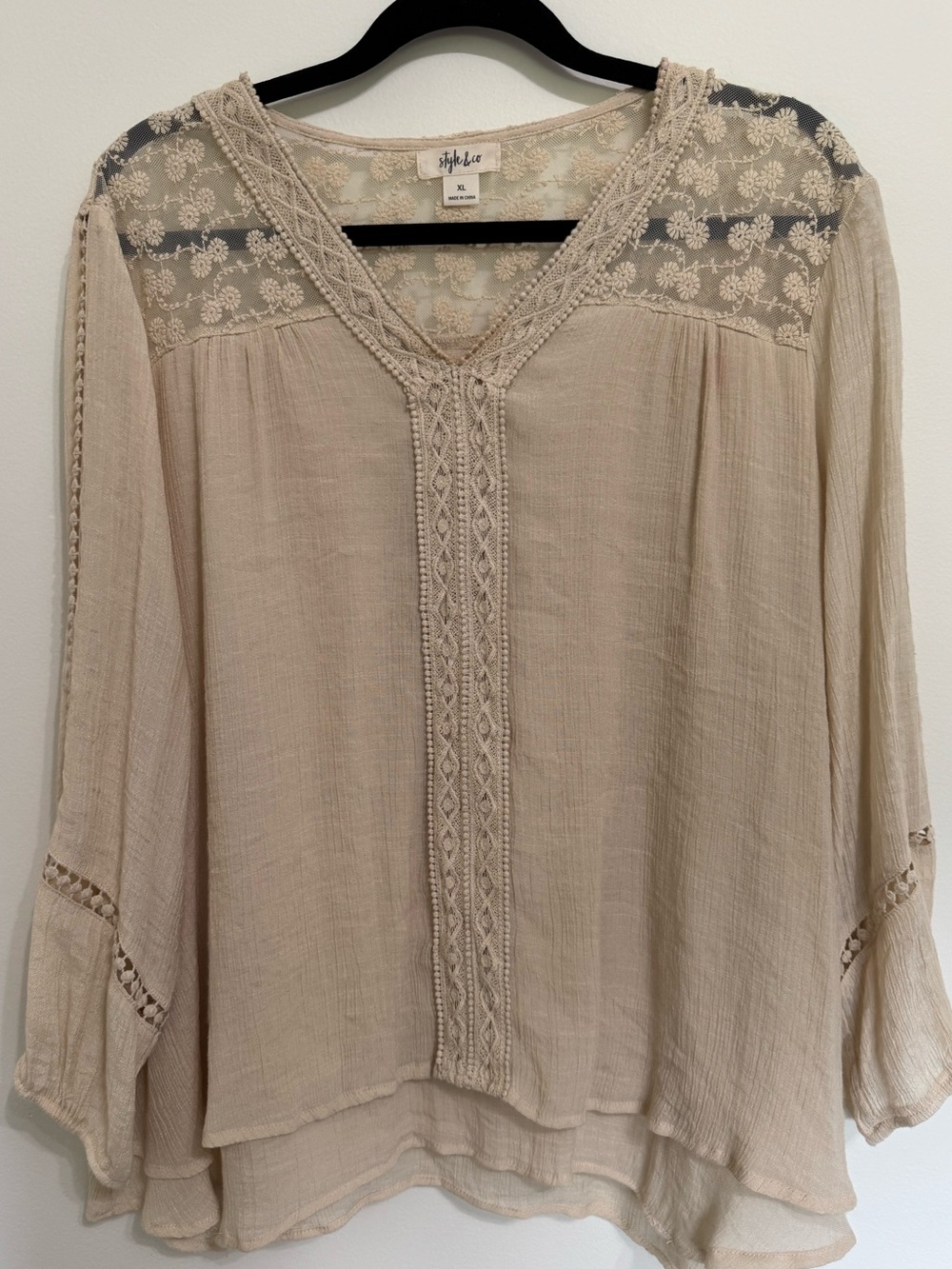 Style & Co. Beige/Cream Gauze Embroidered V-Neck Blouse
